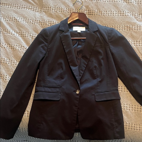 Banana Republic Jackets & Blazers - Banana Republic Classic Blue Blazer